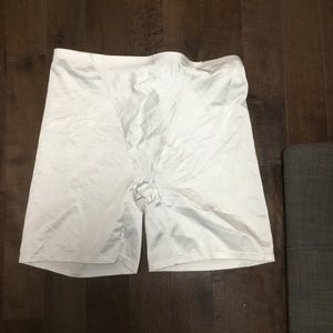 Caché shapewear Size 4XL